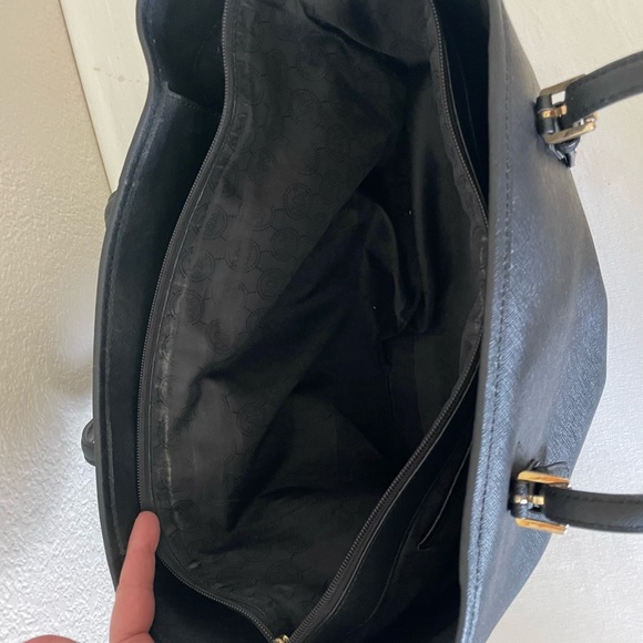 Michael Kors Jet Set Large Saffiano Tote Black - Picture 3 of 6